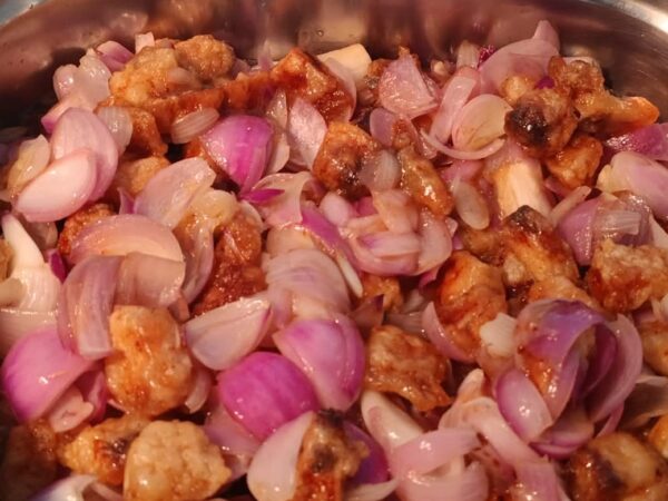 Sauté Poisson aux Oignons